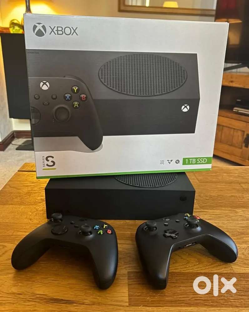Microsoft Xbox Series S 1TB Carbon Black, BOXED with 2 CONTROLLERS