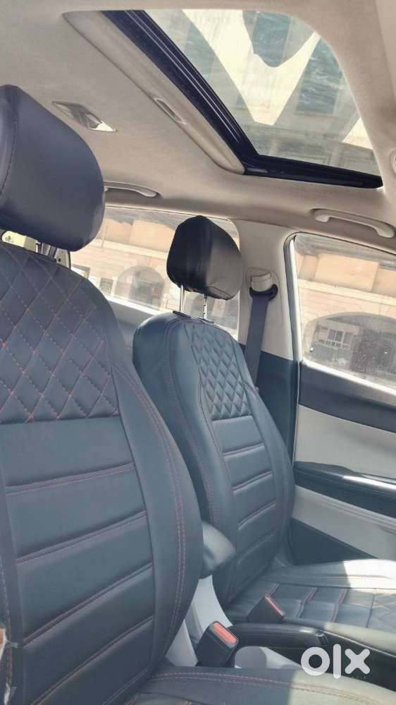 Hyundai I20 Asta (o) 1.2 Mt, 2023, Petrol