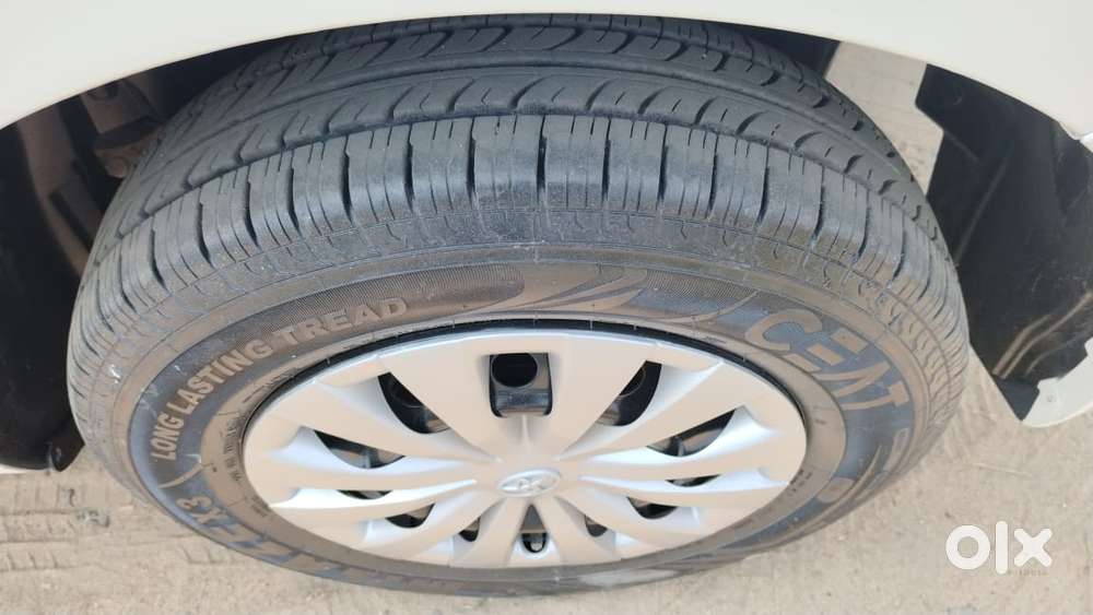 Maruti Suzuki Swift Dzire Vxi Optional, 2013, Petrol