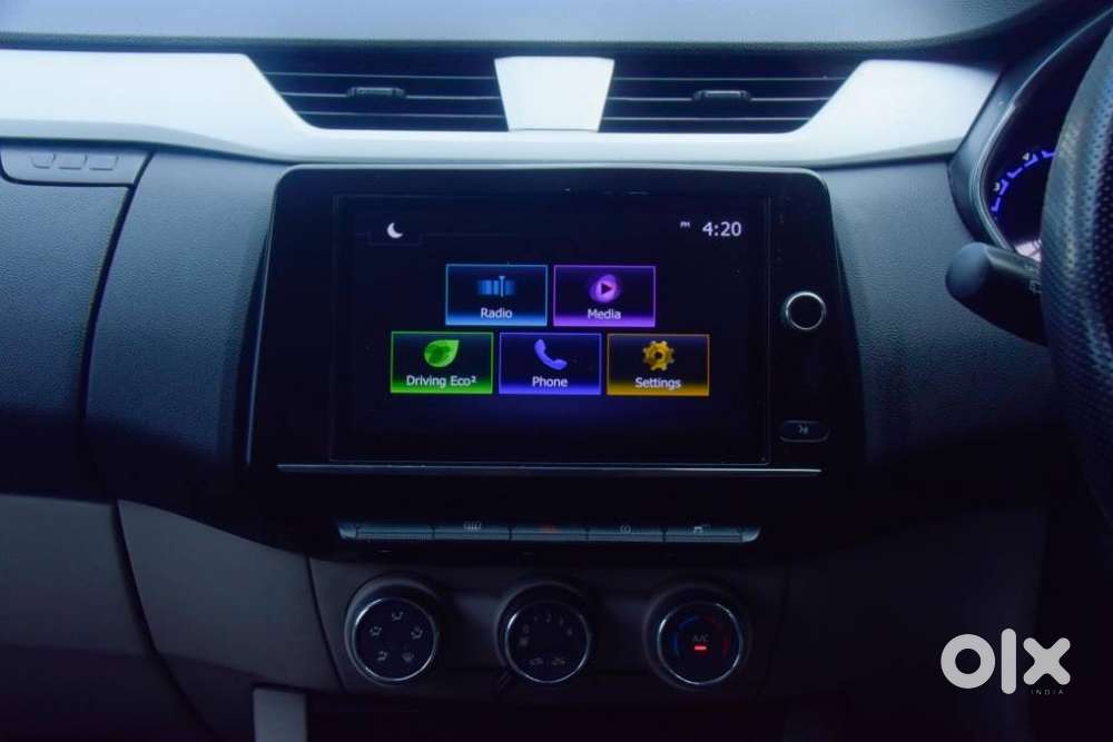 Renault Triber Rxz, 2023, Petrol