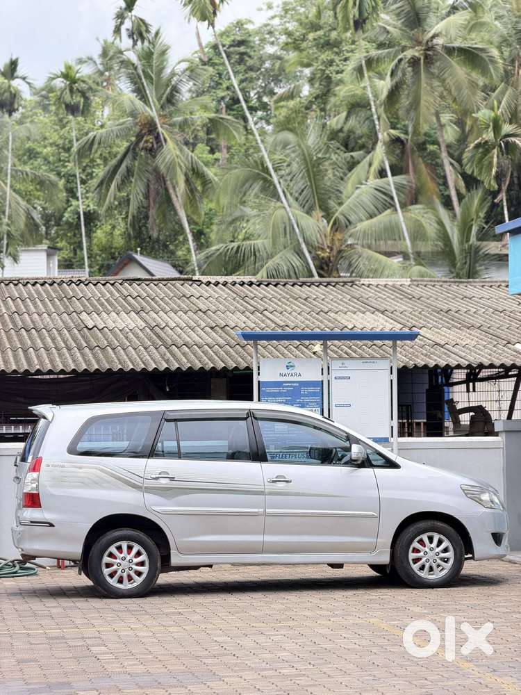 Toyota Innova 2.5 V 7 Str, 2012, Diesel