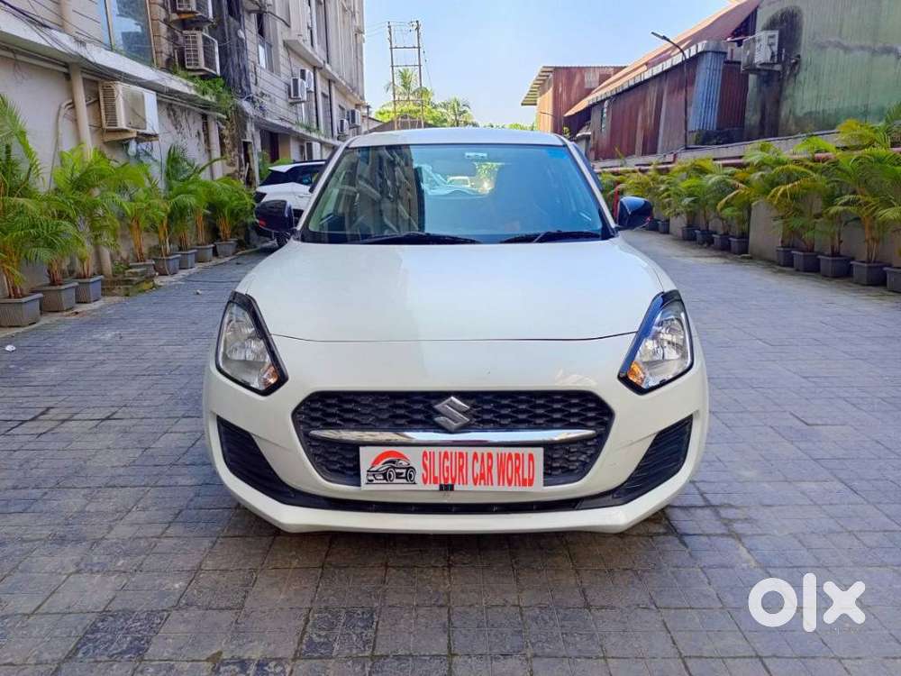 Maruti Suzuki Swift 1.2 Lxi (o), 2022, Petrol