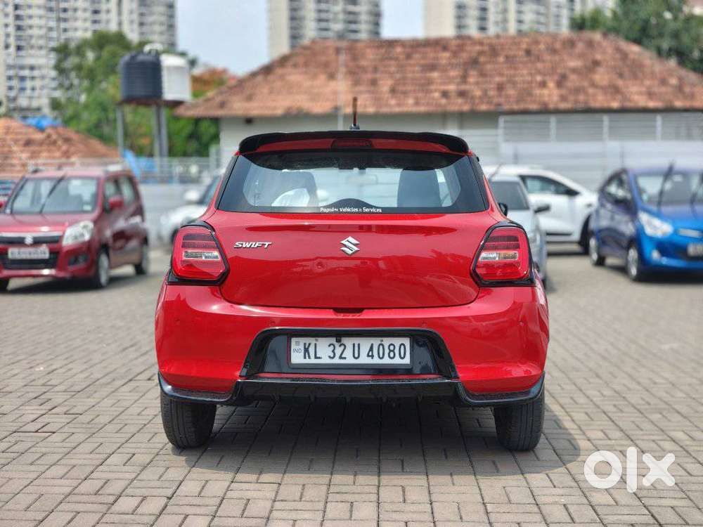 Maruti Suzuki Swift Vxi + Manual, 2023, Petrol