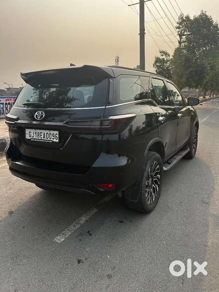 Toyota Fortuner 2.8 Diesel At (may 2023 Model) *mint Condition*