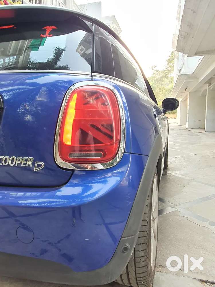Mini Cooper 3 Door Doctor Driven