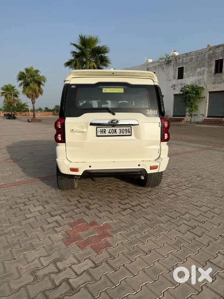Mahindra Scorpio S11 2018 Diesel Manual