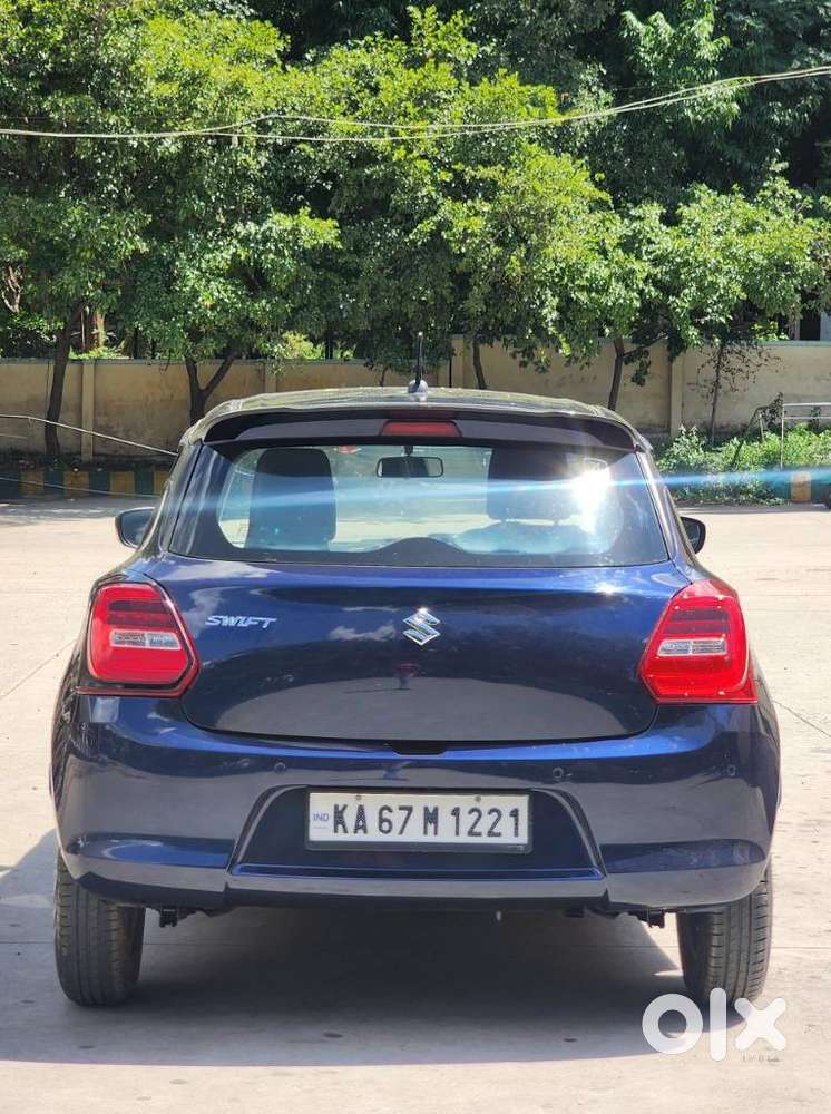 Maruti Suzuki Swift Vxi + Manual, 2022, Petrol