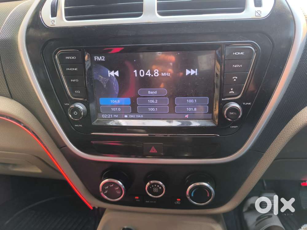 Mahindra Tuv 300 T10, 2018, Diesel