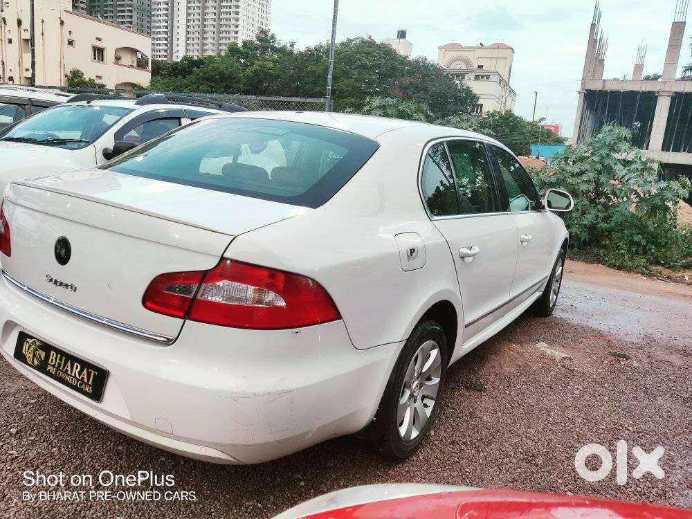 Skoda Superb Elegance 1.8 Tsi At, 2011, Petrol