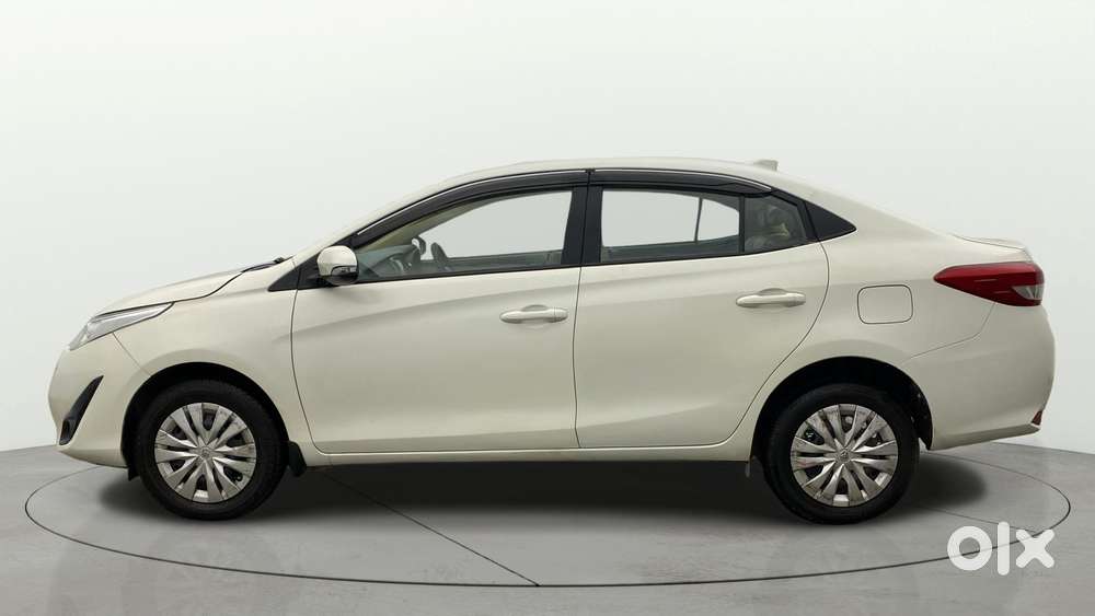 Toyota Yaris G Cvt, 2018, Petrol