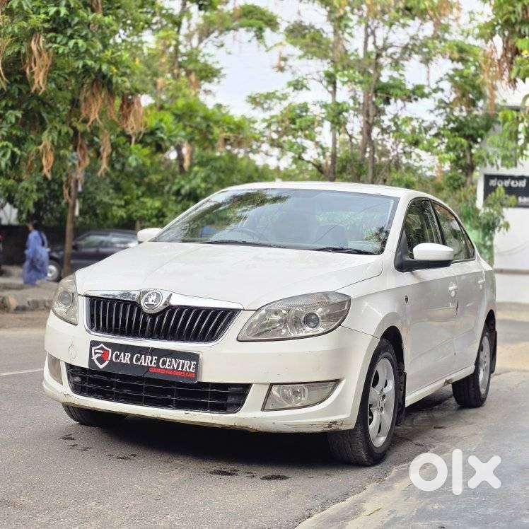 Skoda Rapid Ambition 1.6 Tdi Cr Manual Plus, 2014, Diesel
