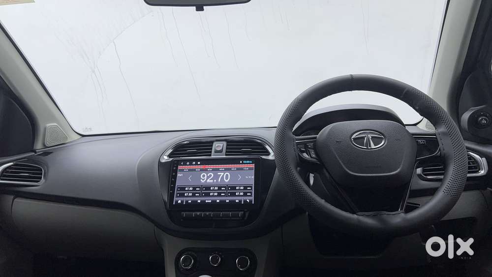 Tata Tiago Xza, 2018, Petrol