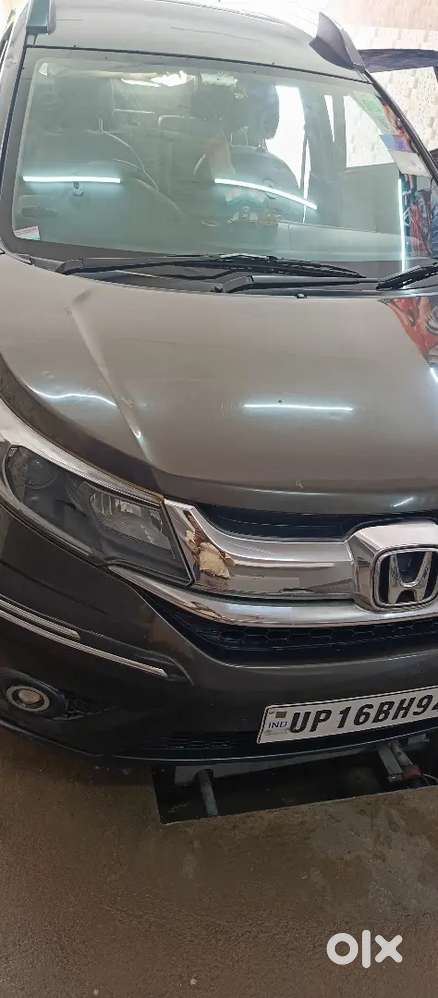 7 Seater Luxury Brv Car