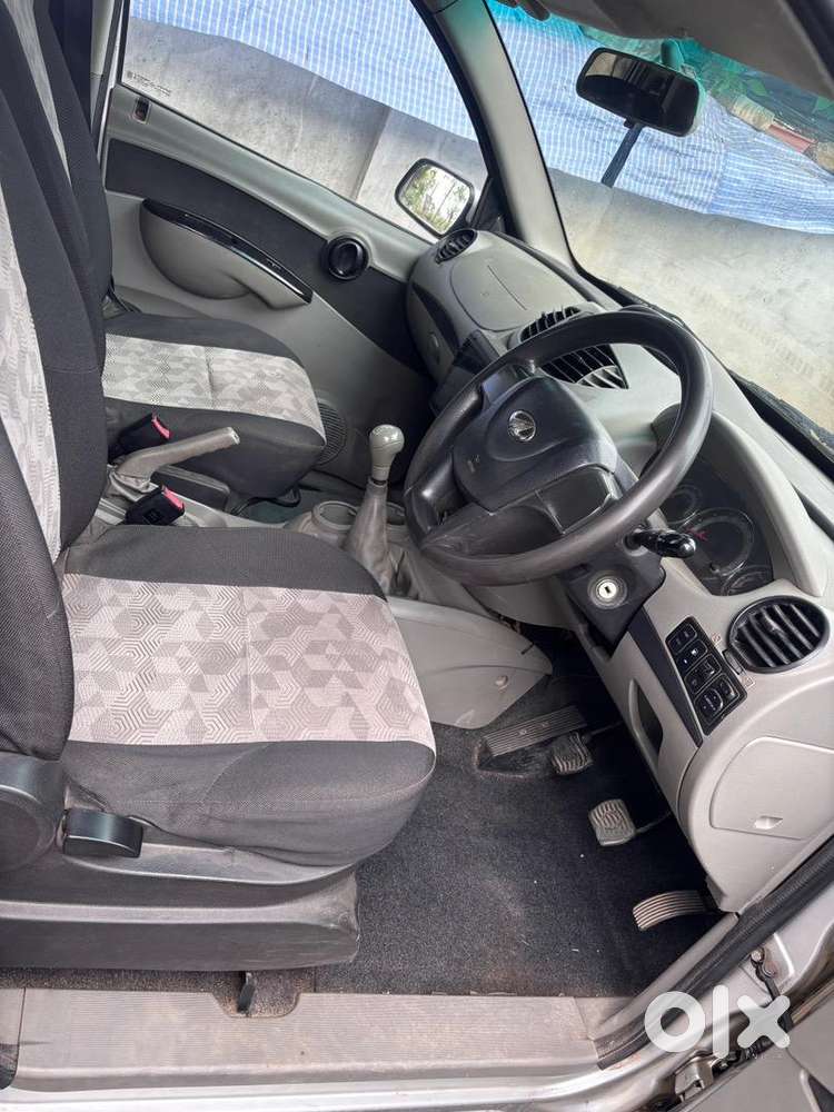 Mahindra Nuvo Sport 7 Seater Car Good Condition