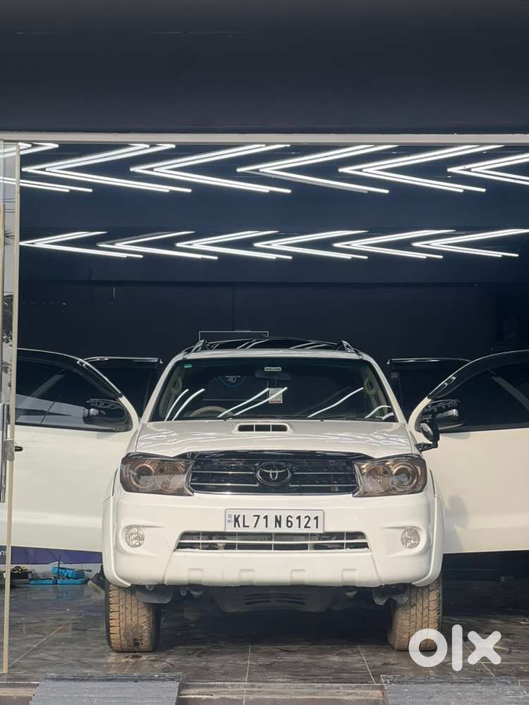Toyota Fortuner Diesel Manual 2010