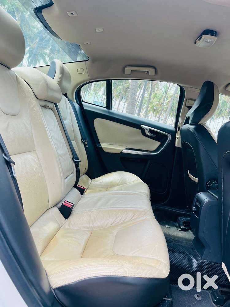 Volvo S60 Kinetic D3, 2012, Diesel