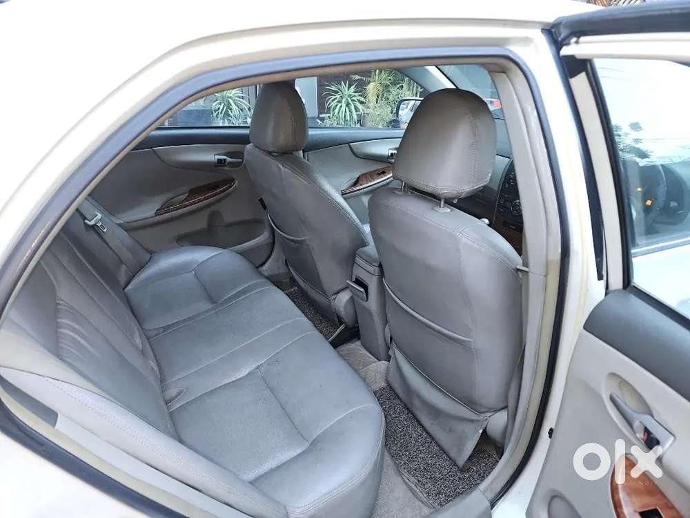 Toyota Corolla Altis 2009 Petrol 80000 Km Driven