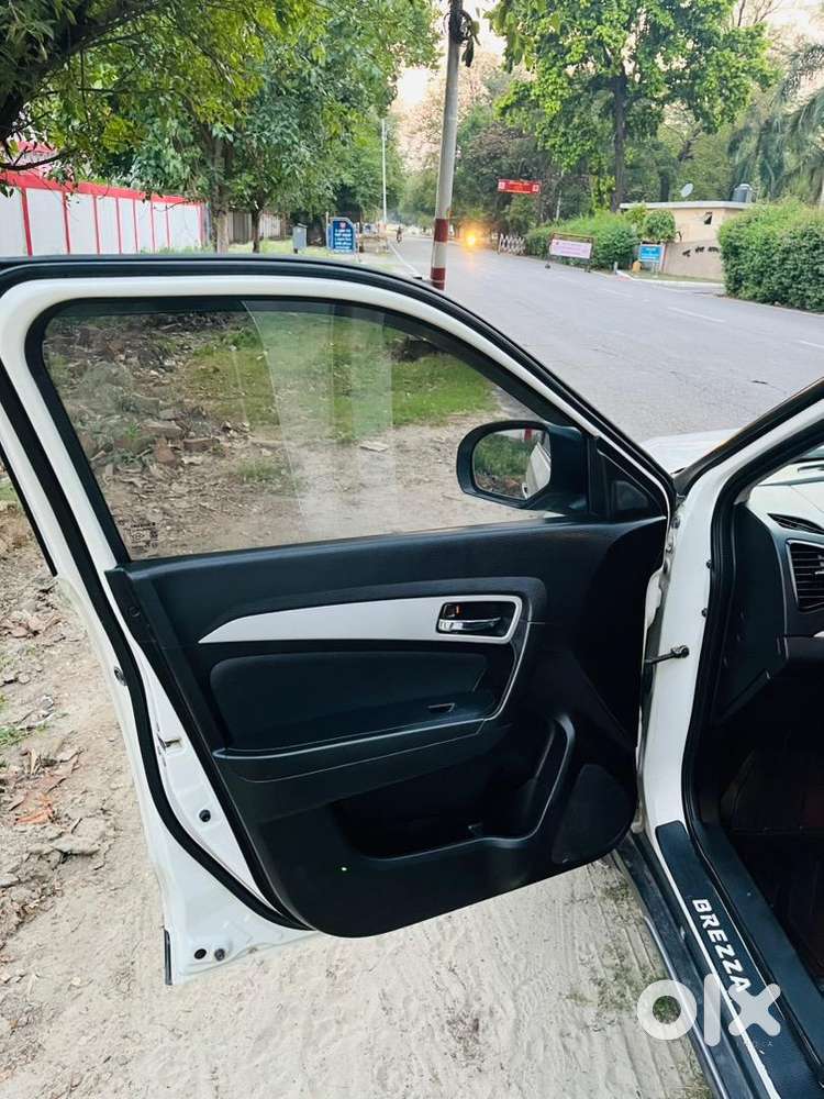 Maruti Suzuki Vitara Brezza 2020 Petrol Well Maintained