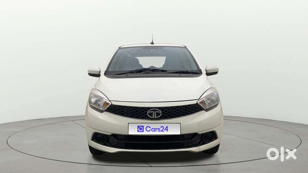Tata Tiago 1.2 Revotron Xt, 2016, Petrol