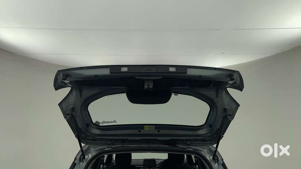Tata Punch Accomplished Dazzle Sunroof Cng, 2023, Cng & Hybrids