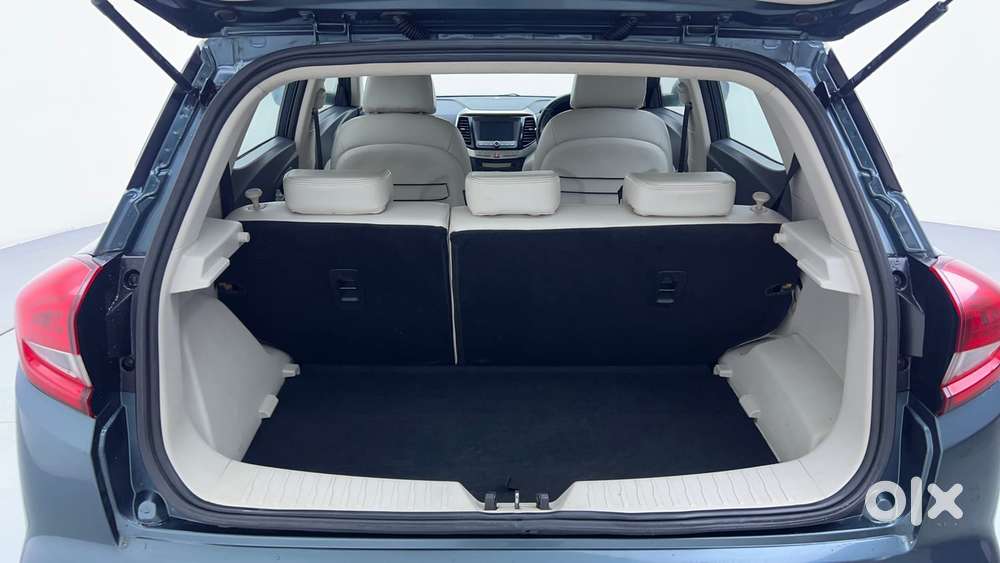 Mahindra Xuv300 W8 Option Dual Tone Diesel, 2021, Diesel