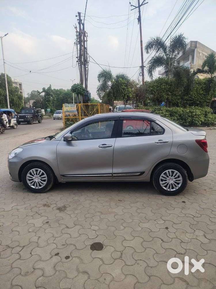 Maruti Suzuki Dzire 1.2 Vxi, 2023, Petrol