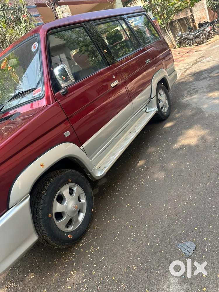 Fully Restored Toyota Qualis 2004 Diesel 229000 Km Driven