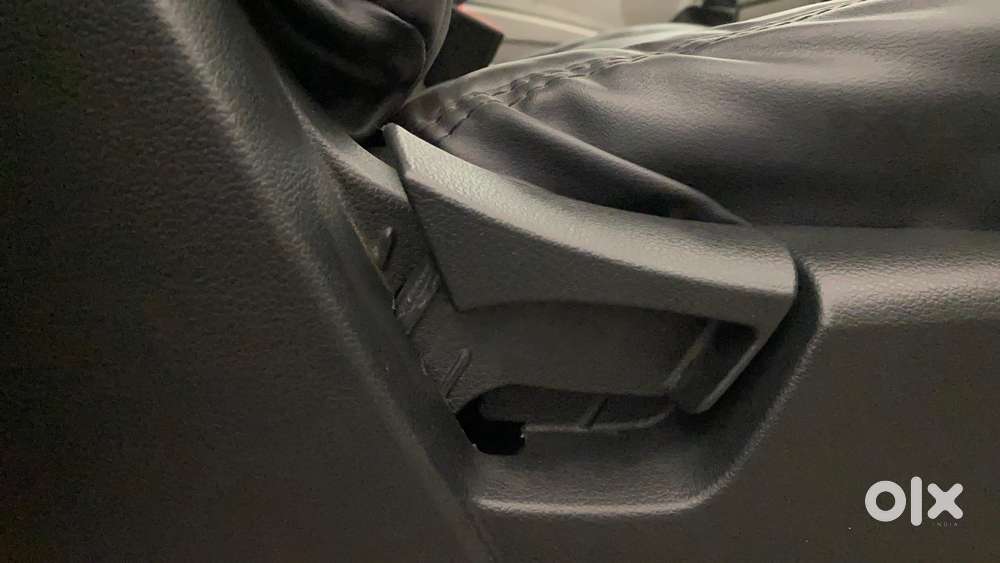 Mahindra Xuv300 W4, 2021, Petrol