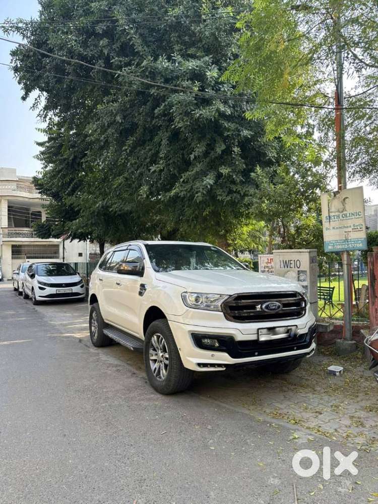 Ford Endeavour 3.2 Titanium At 4x4, 2017, Diesel