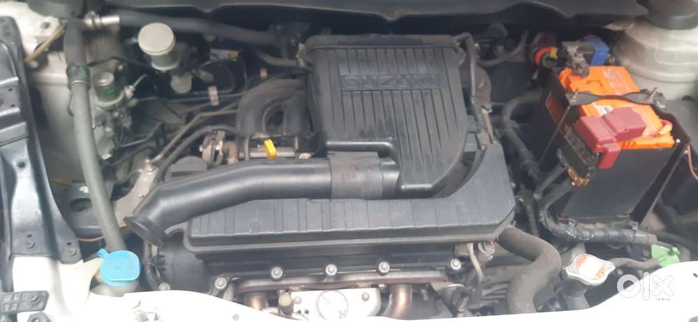 Maruti Suzuki Swift Vxi 1.2 Abs Bs-iv, 2015, Petrol