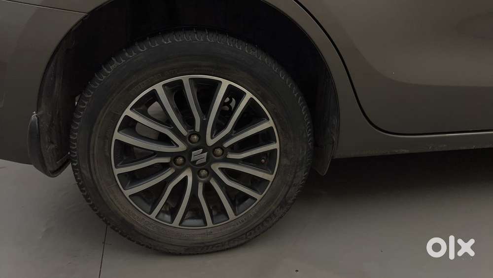 Maruti Suzuki Dzire 1.2 Zxi Plus Amt, 2017, Petrol