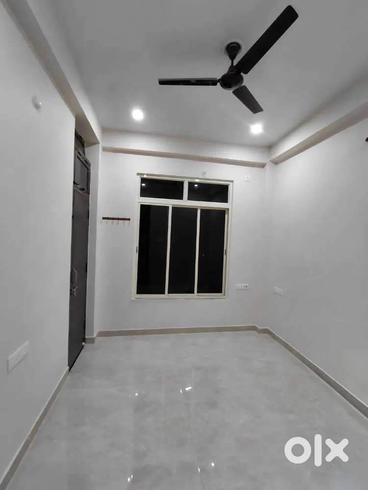 2 BHK FLAT FOR RENT (VDA COLONY, CHANDMARI, BADALALPUR)