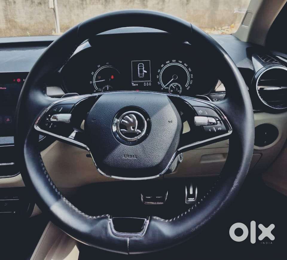 Skoda Slavia Sportline 1.0l Tsi Mt, 2025, Petrol