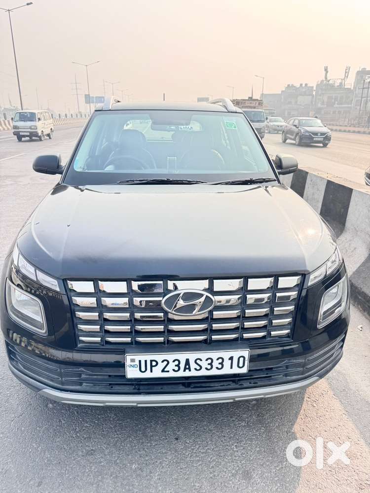 Hyundai Venue 2025 Petrol Good Condition