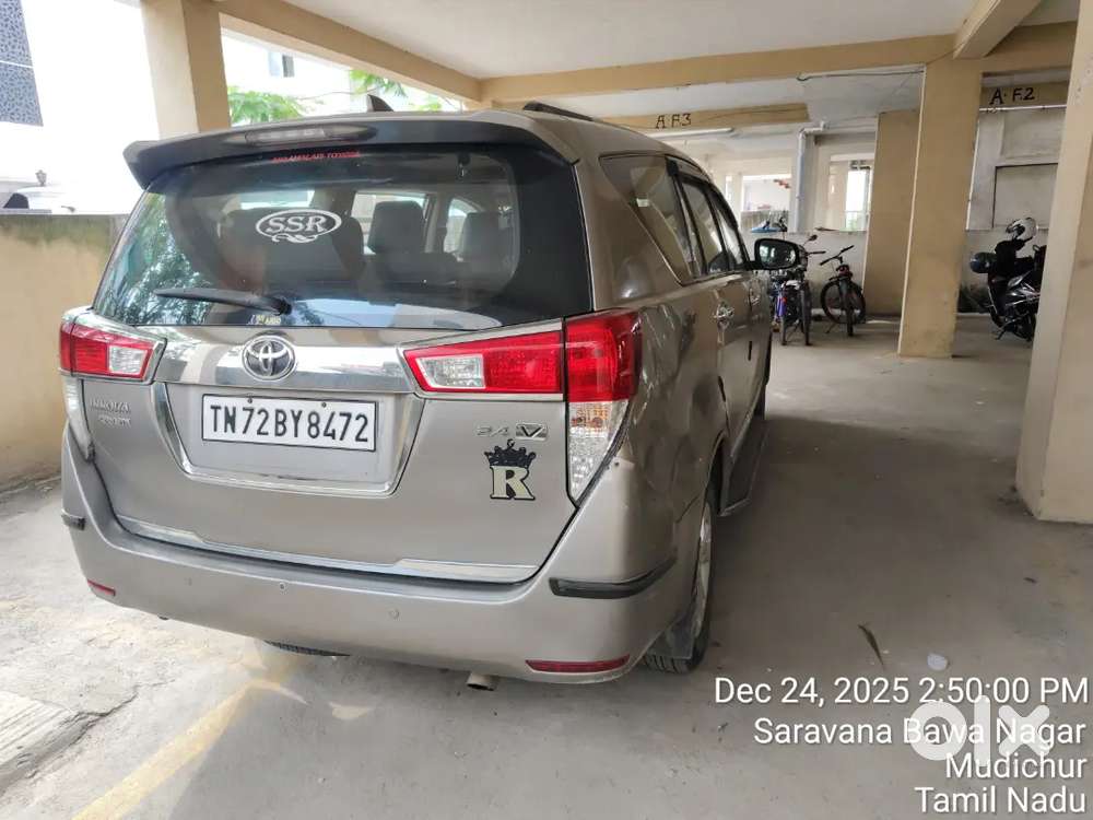 Toyota Innova Crysta 2016 Diesel 290000 Km Driven