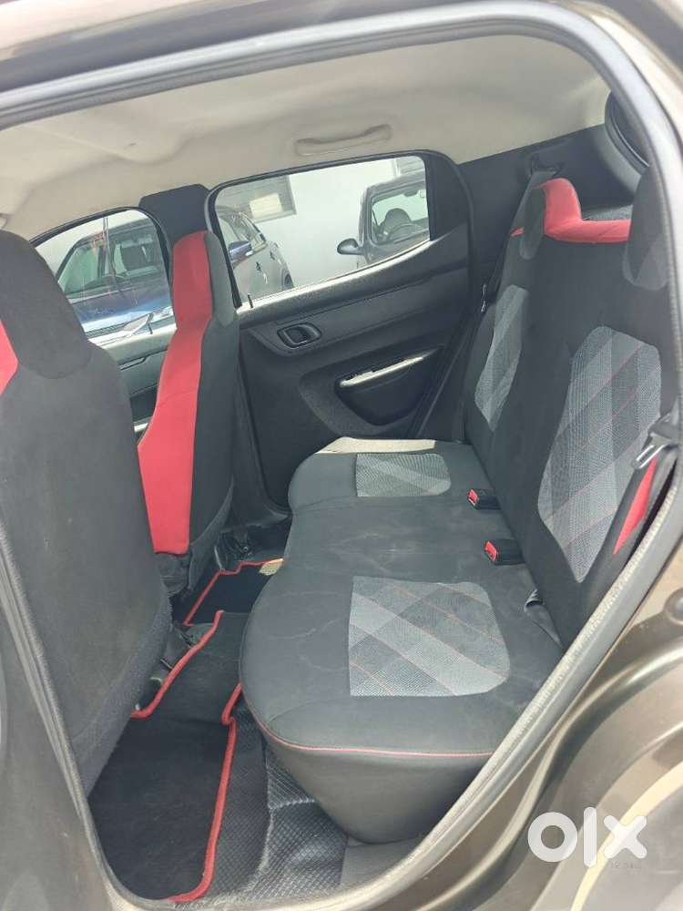 Renault Kwid 1.0 Rxt (o) Easy-r, 2021, Petrol