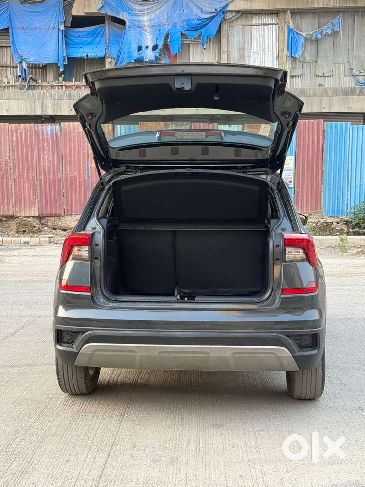 Skoda Kushaq 1.0 Tsi Ambition, 2022, Petrol