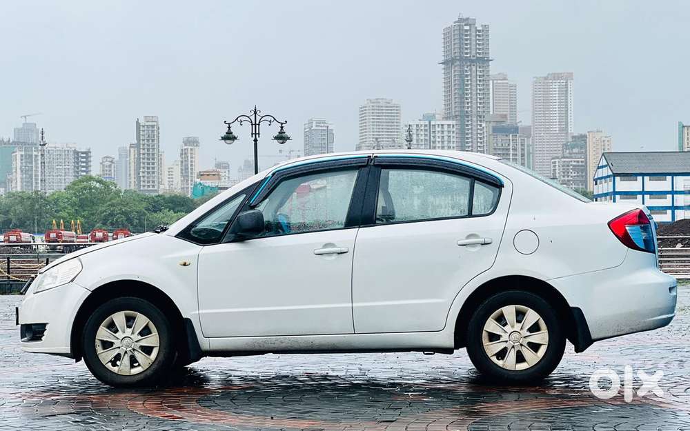 Maruti Suzuki Sx4 Vxi Bsiv, 2013, Petrol