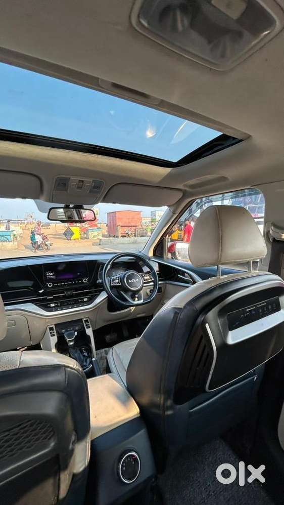 Kia Carens 2022 7dct Luxury Plus 1.5 Automatic