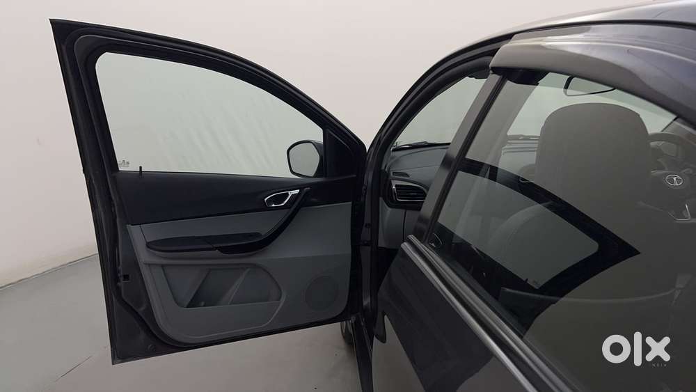 Tata Tiago 1.2 Revotron Xz Plus, 2020, Petrol