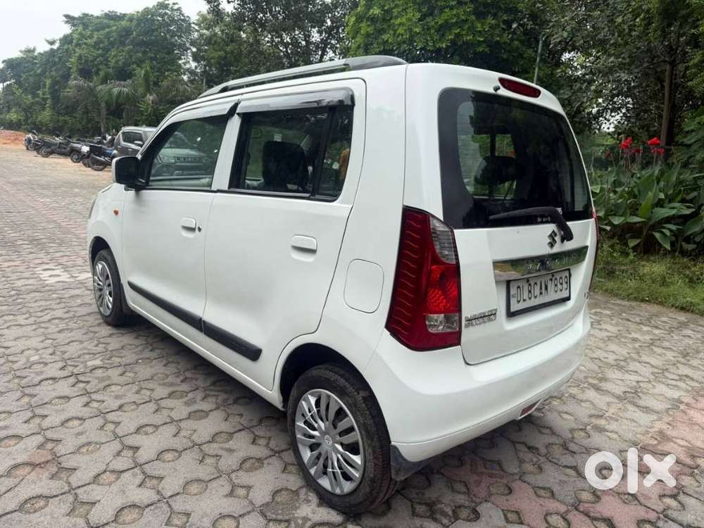 Maruti Suzuki Wagon R Vxi Amt1.2, 2016, Petrol