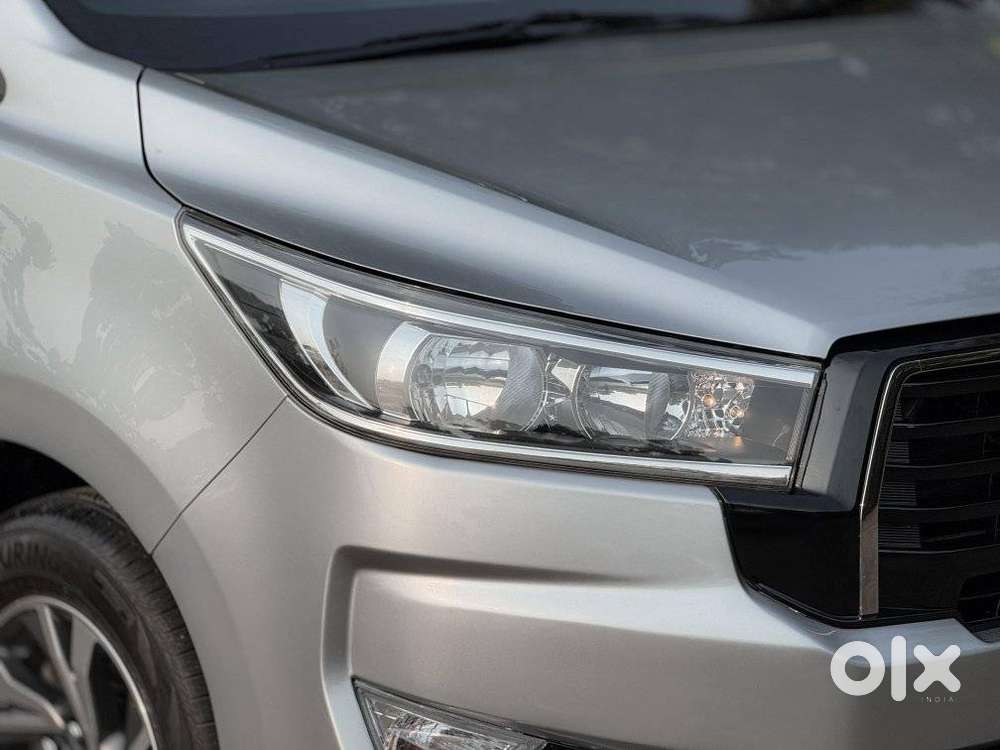 Toyota Innova Crysta 2.4 G Mt, 2022, Diesel