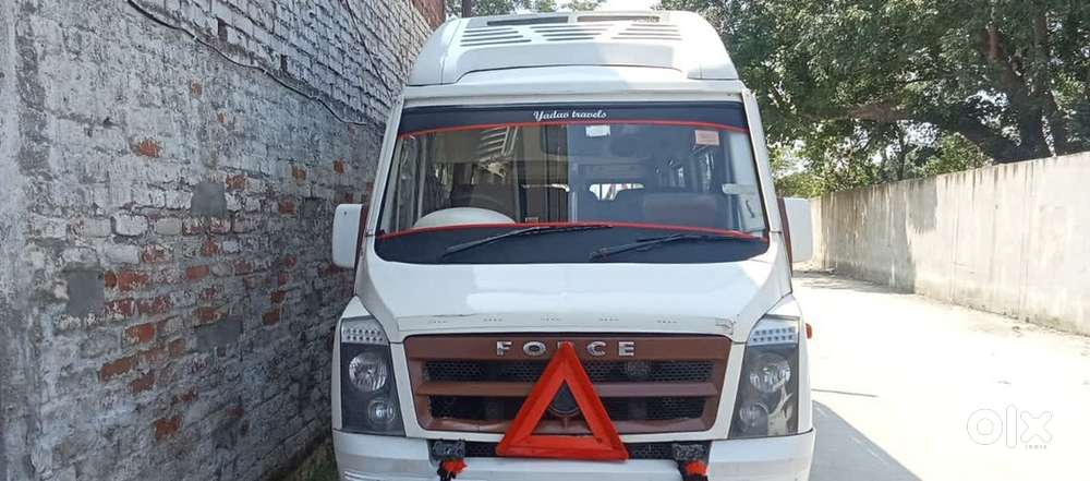 Force Tempo Traveller
