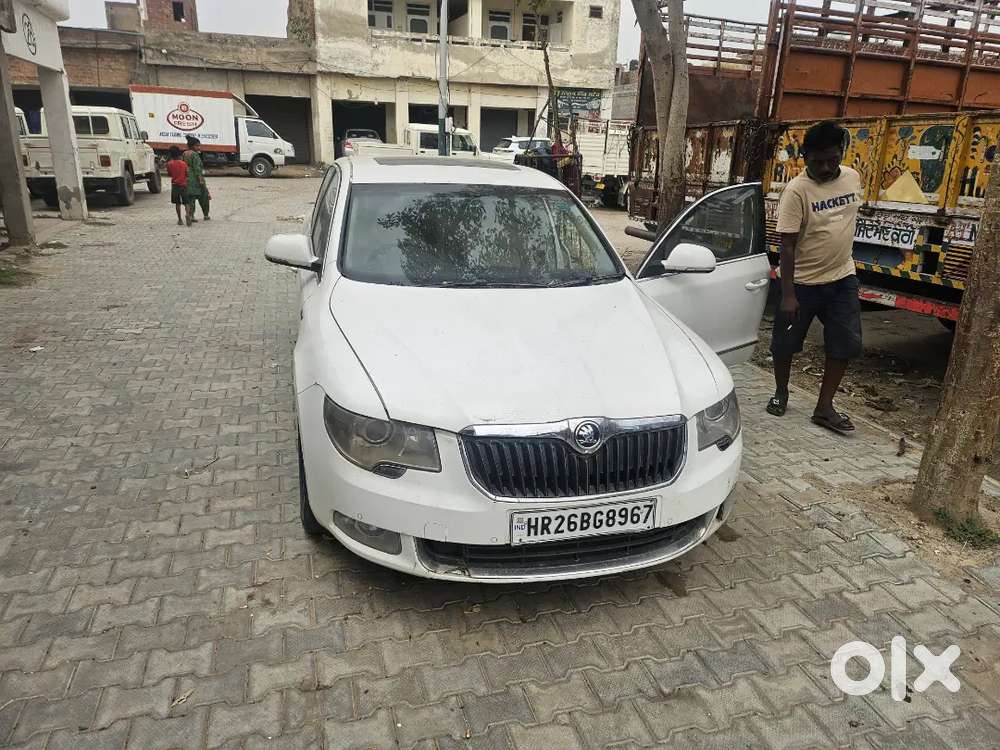Skoda Superb 2011 Petrol Good Condition