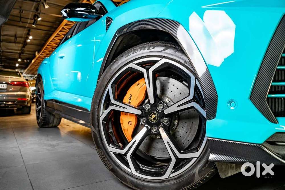 Lamborghini Urus V8, 2021, Petrol