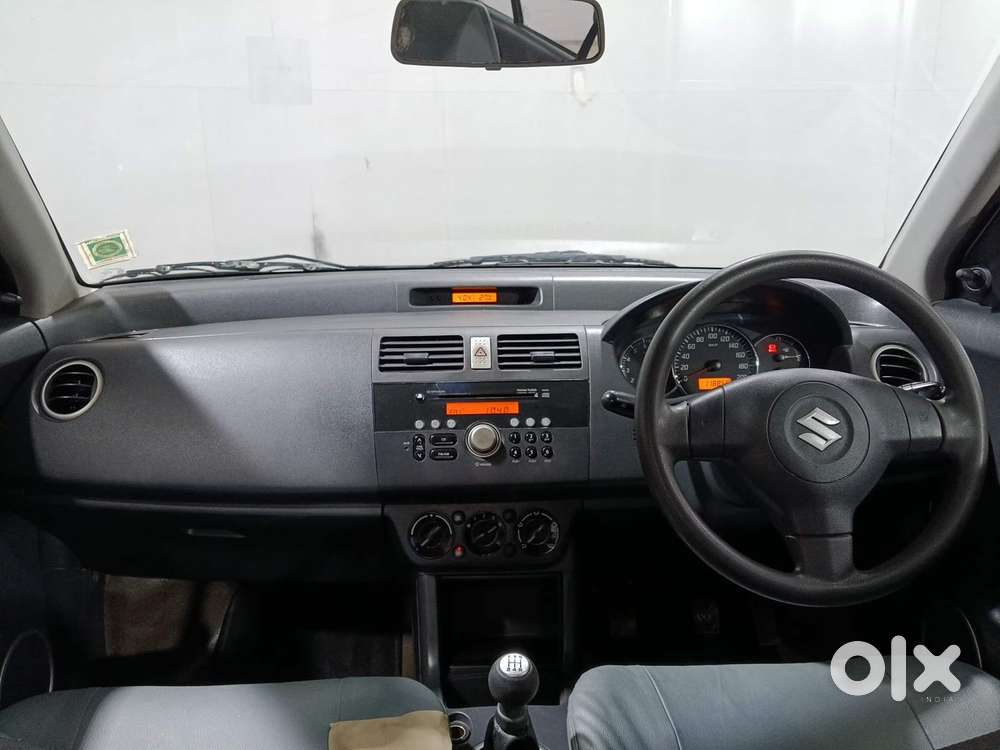 Maruti Suzuki Swift Dzire 1.2 Vxi Bsiv, 2011, Petrol