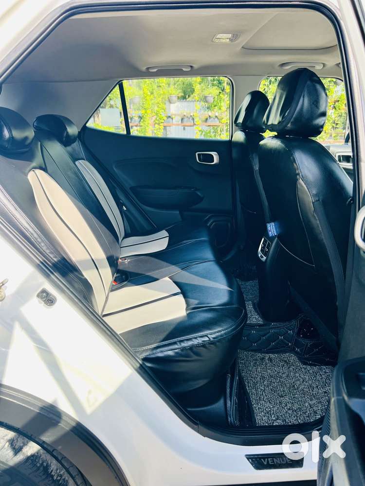 Hyundai Venue Sx Plus Turbo Dct, 2020, Petrol