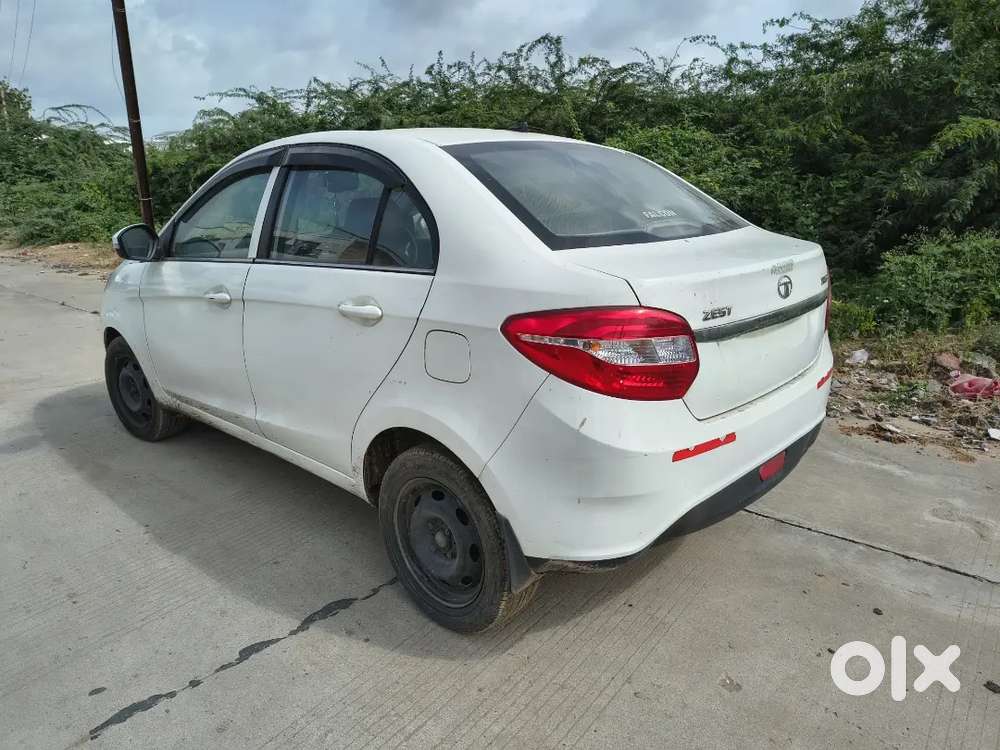 Tata Zest 2015 Quadrajet Xms