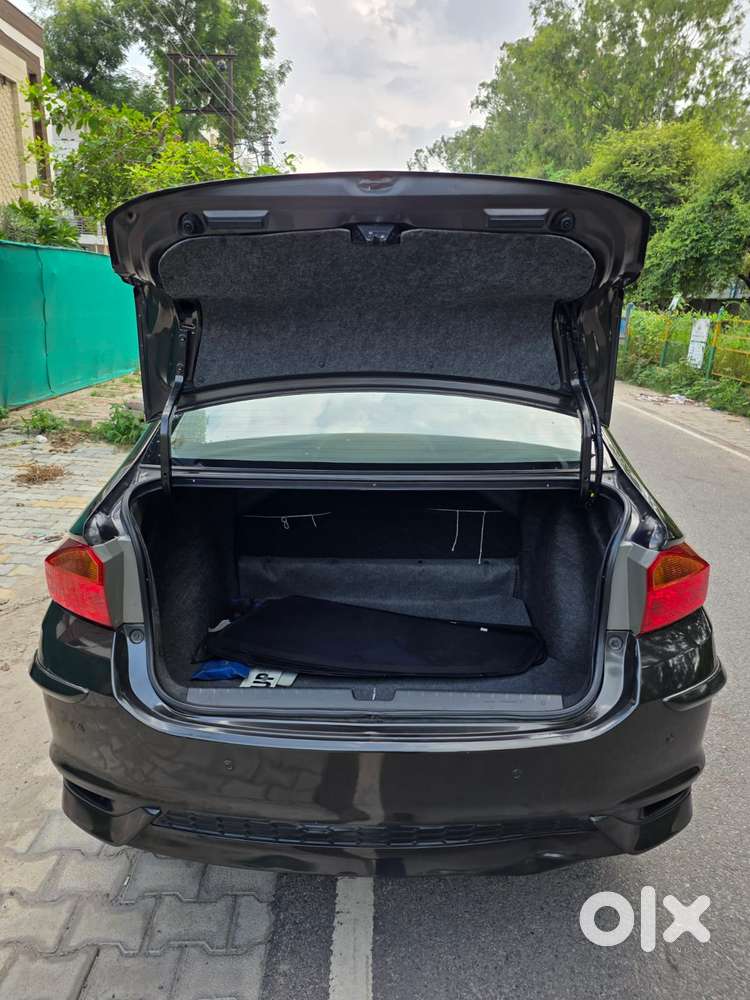 Honda City I-vtec V, 2018, Petrol