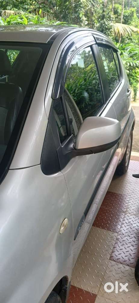 Maruti Ritz Petrol Manual 2011